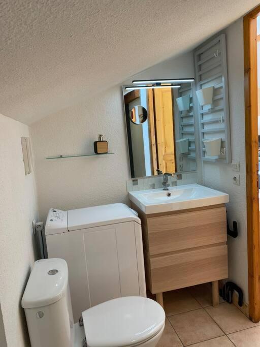 Appartement Vue Piste De Ski Praz-sur-Arly Bagian luar foto
